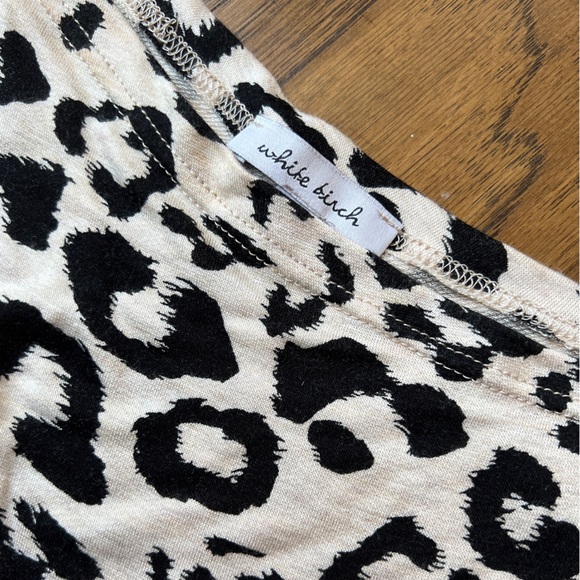 White Birch off the shoulder leopard top - Picture 2 of 4